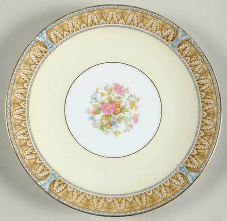 Claire Dessert Plate/Cream Soup Saucer for Footed Bowl