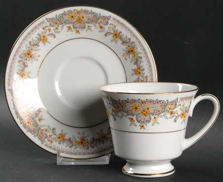 Clara Footed Cup & Saucer Set