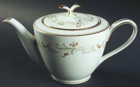 Claridge Teapot & Lid