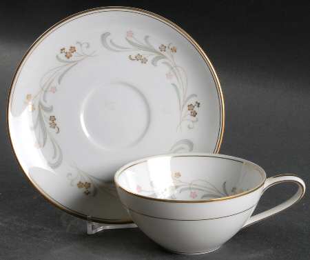 Claridge Flat Cup & Saucer Set
