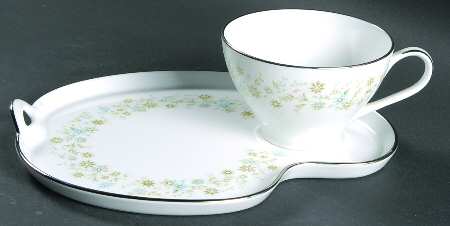 Clarinda Snack Plate & Cup Set