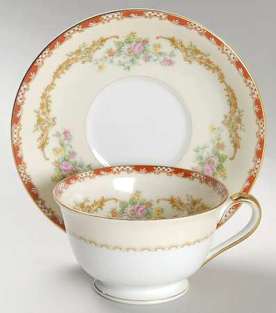 Claudette Footed Cup & Saucer Set