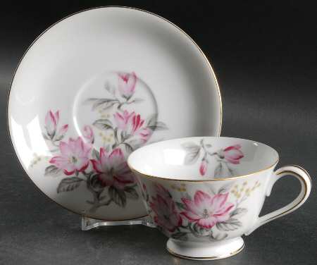 Clayton Footed Cup & Saucer Set