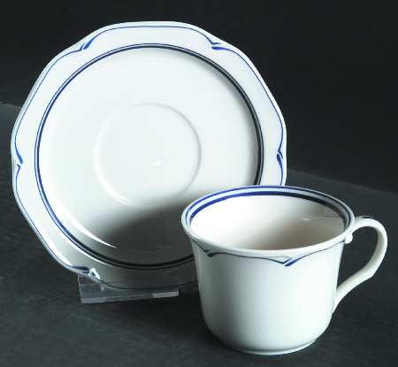 Clearlake Flat Cup & Saucer Set