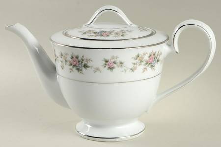 Closter Teapot & Lid