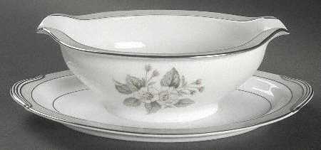 Cobina Gravy Boat with Attached Underplate