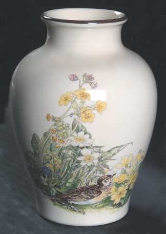 Country Diary Edwardian Lady 6" Vase