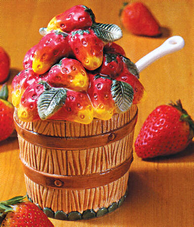 Country Fences Strawberry Jar & Lid w/Spoon