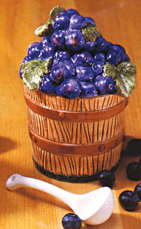 Country Fences Grape Jar & Lid w/Spoon