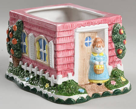 Country Fences Small Figural Canister No Lid