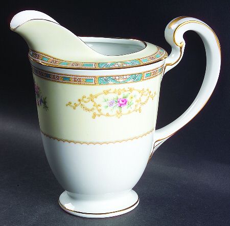 Colby (Blue on Edge) 28 Oz Pitcher