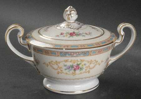 Colby (Blue on Edge) Sugar Bowl & Lid