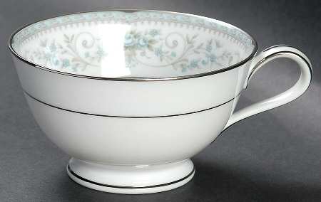 Colburn Footed Cup