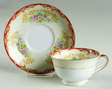 Colby (Rust On Edge) Footed Cup & Saucer Set