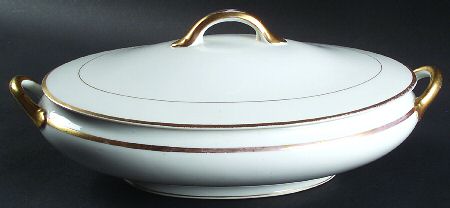 Colonial (No Number) Oval Covered Vegetable
