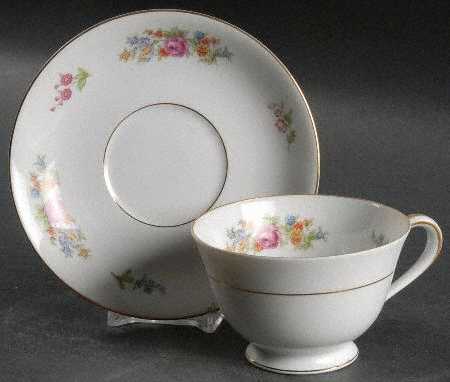 Colton Footed Cup & Saucer Set
