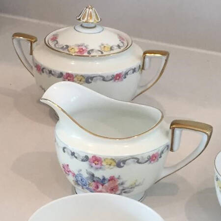 Coltonia Sugar Bowl & Lid
