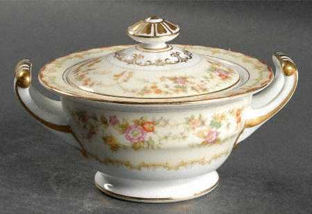 Columbine (3803) Sugar Bowl & Lid