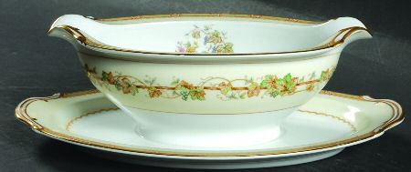 Concord Gravy Boat with Attached Underplate
