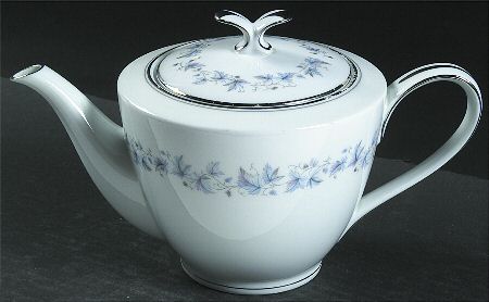 Concord (Platinum Trim) Teapot & Lid