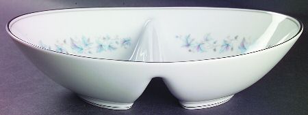 Concord (Platinum Trim) 10" Oval Divided Vegetable Bowl