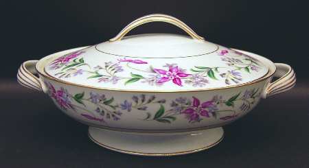 Constance Round Covered Vegetable
