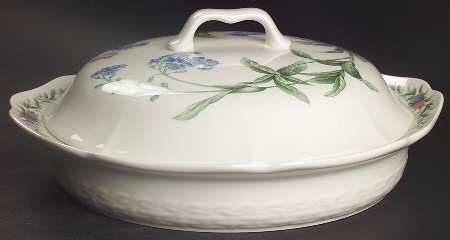 Conservatory 1 Qt Round Shallow Covered Casserole/Pie/Quiche