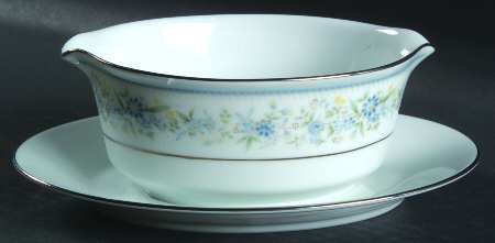Contentment Gravy Boat with Attached Underplate
