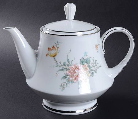 Coquet Teapot & Lid