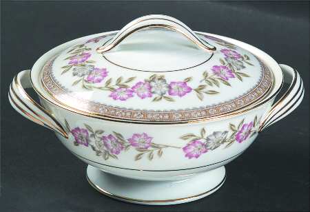 Cordell Sugar Bowl & Lid