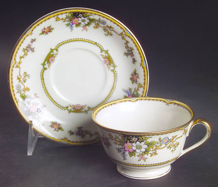 Cordova Footed Cup & Saucer Set