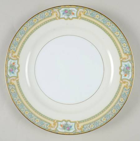 Corinthia Luncheon Plate