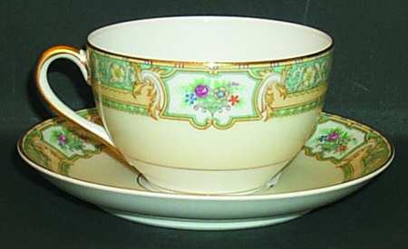 Corinthia Flat Cup & Saucer Set