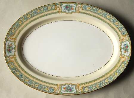 Corinthia 10" Oval Serving Platter