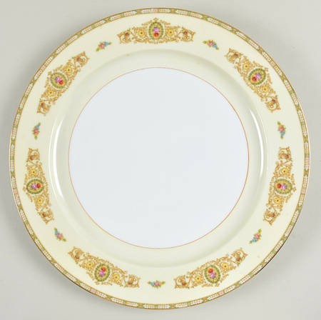 Corinne 14" Chop Plate (Round Platter)