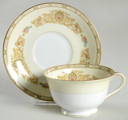 Corinne Footed Cup & Saucer Set