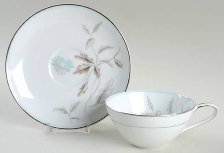 Corliss Flat Cup & Saucer Set