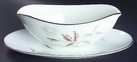 Corliss Gravy Boat with Attached Underplate