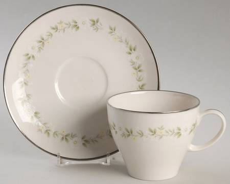 Cornelia Flat Cup & Saucer Set