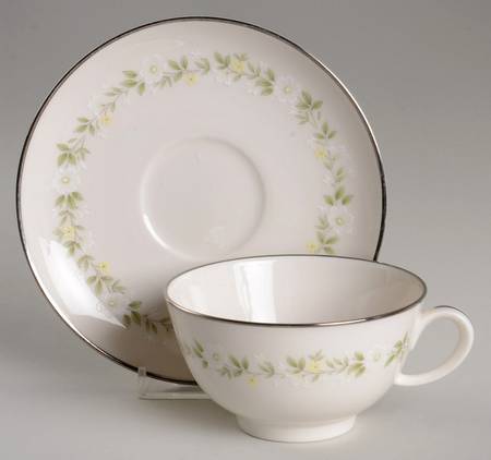 Cornelia Flat Cup & Saucer Set