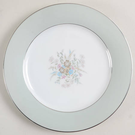 Corsage (5820) Salad Plate