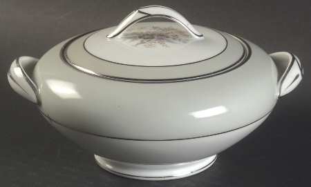 Corsage (5820) Sugar Bowl & Lid