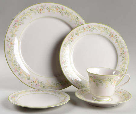 Cortege 5 Piece Place Setting