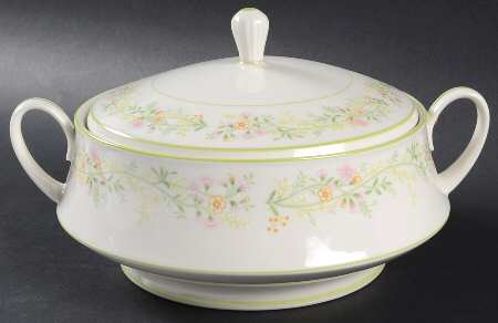 Cortege Round Covered Vegetable