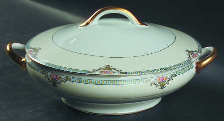 Cortez Round Covered Vegetable