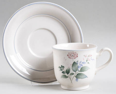 Cortland Footed Cup & Saucer Set