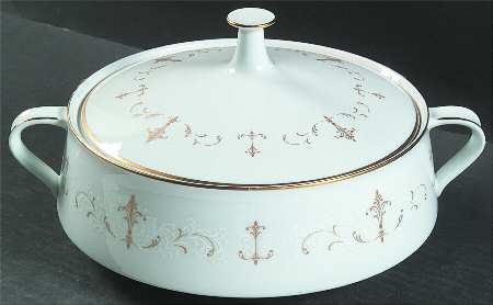 Courtney Round Covered Vegetable
