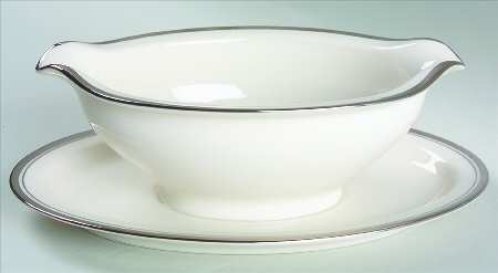 Countess Gravy Boat with Attached Underplate