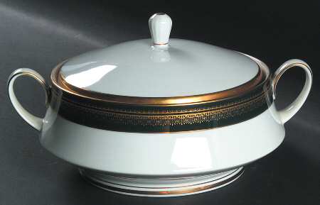 Coventry Round Covered Vegetable