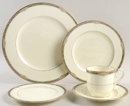 Covina 5 Piece Place Setting